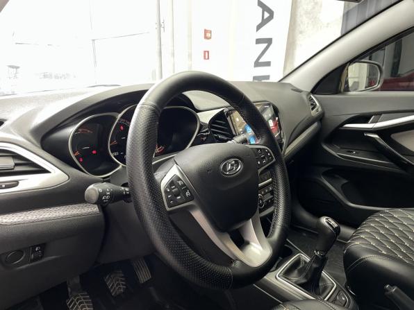 Lada (ВАЗ) Vesta I с пробегом 2019 года, цена 1 000 000 рублей, 102000 км, универсал, Автокод Объявления