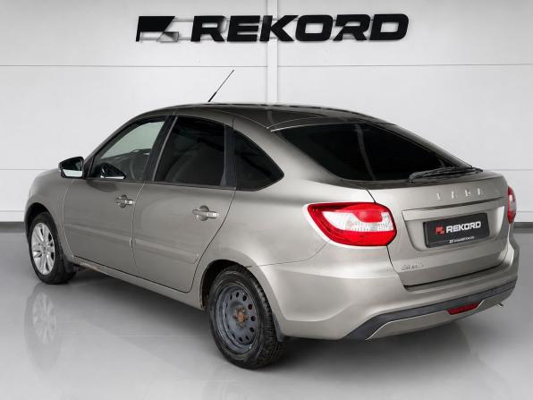 Lada (ВАЗ) Granta I Рестайлинг с пробегом 2019 года, цена 789 000 рублей, 136248 км, хэтчбек, Автокод Объявления