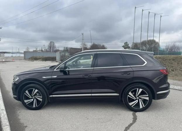Volkswagen Touareg III с пробегом 2021 года, цена 6 690 000 рублей, 122000 км, внедорожник, Автокод Объявления