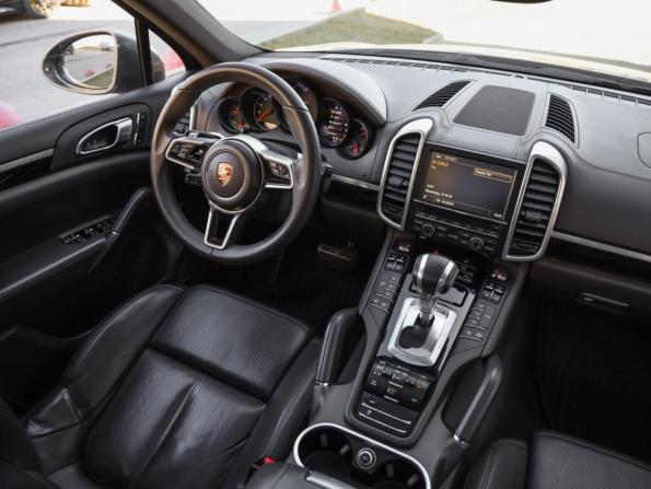 Porsche Cayenne II Рестайлинг (958) с пробегом 2015 года, цена 4 270 000 рублей, 186756 км, внедорожник, Автокод Объявления