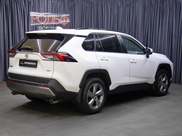 Toyota RAV4 V (XA50) с пробегом 2021 года, цена 3 549 000 рублей, 30661 км, внедорожник, Автокод Объявления