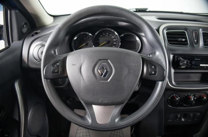 Renault Sandero II с пробегом 2018 года, цена 999 000 рублей, 135265 км, хэтчбек, Автокод Объявления