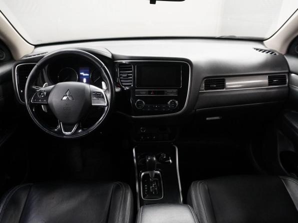 Mitsubishi Outlander III Рестайлинг 3 с пробегом 2019 года, цена 2 113 000 рублей, 210814 км, внедорожник, Автокод Объявления