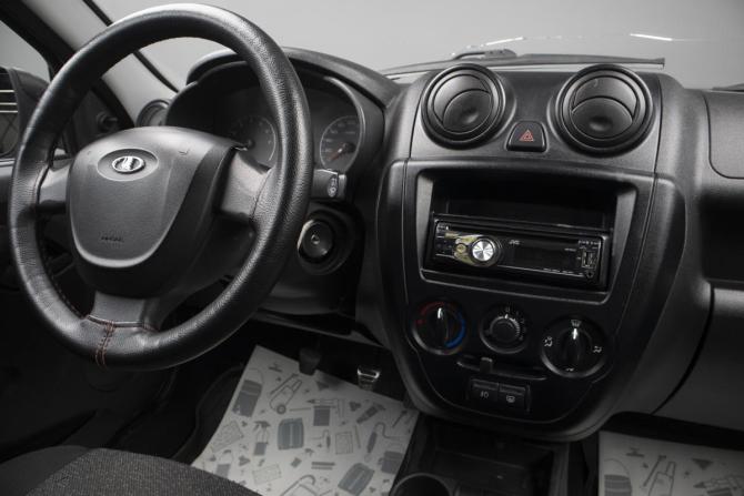 Lada (ВАЗ) Granta I с пробегом 2018 года, цена 399 000 рублей, 173900 км, седан, Автокод Объявления