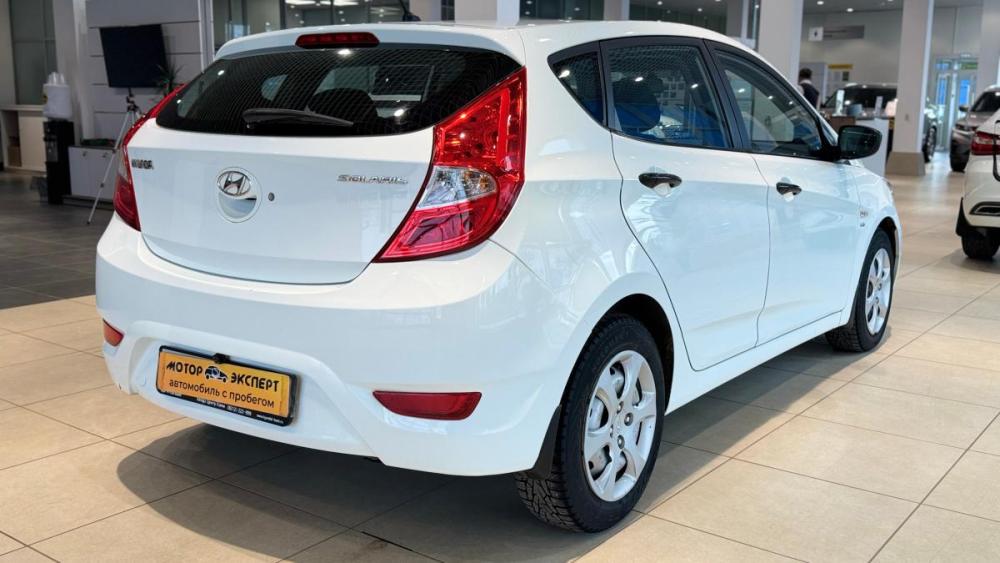 Hyundai Solaris I Киров  - изображение 3