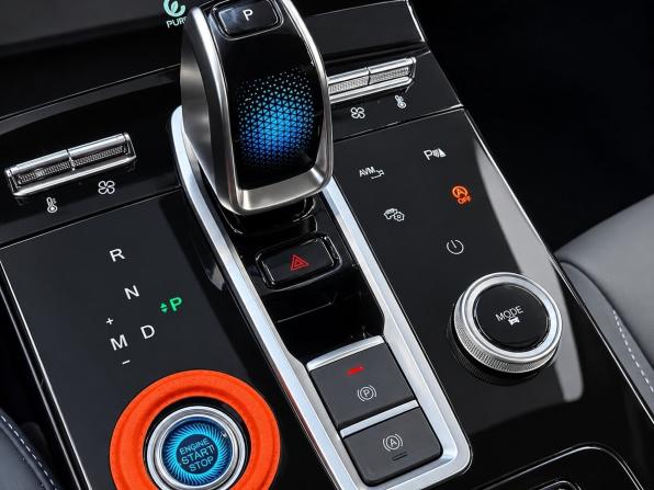 Xcite X-Cross 8 с пробегом 2024 года, цена 2 099 000 рублей, 27425 км, внедорожник, Автокод Объявления