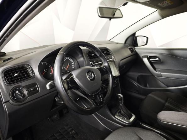 Volkswagen Polo V Рестайлинг с пробегом 2016 года, цена 997 000 рублей, 141816 км, седан, Автокод Объявления
