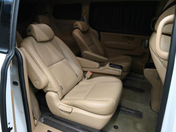Kia Carnival III с пробегом 2019 года, цена 2 910 000 рублей, 140250 км, минивэн, Автокод Объявления