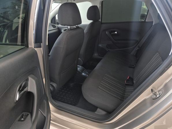 Volkswagen Polo V с пробегом 2015 года, цена 799 000 рублей, 94799 км, седан, Автокод Объявления