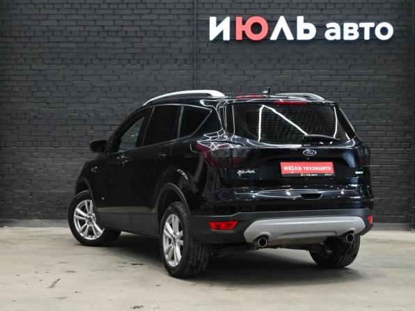 Ford Kuga II Рестайлинг с пробегом 2019 года, цена 1 700 000 рублей, 194960 км, внедорожник, Автокод Объявления