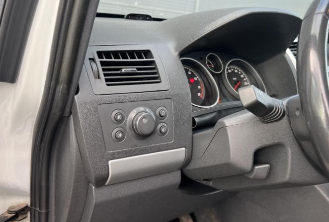 Opel Zafira B Рестайлинг с пробегом 2012 года, цена 800 000 рублей, 225729 км, компактвэн, Автокод Объявления