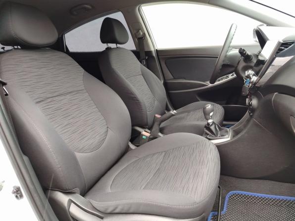 Hyundai Solaris I Рестайлинг с пробегом 2015 года, цена 829 000 рублей, 77402 км, седан, Автокод Объявления