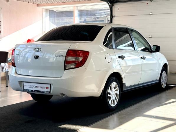 Lada (ВАЗ) Granta I с пробегом 2017 года, цена 446 394 рубля, 130700 км, седан, Автокод Объявления