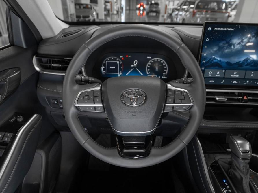 Toyota Highlander IV (XU70) Москва  - изображение 11