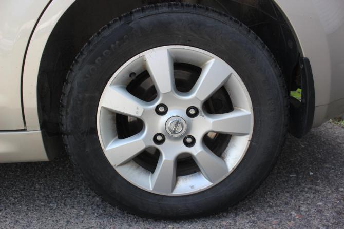 Nissan Tiida I с пробегом 2010 года, цена 617 000 рублей, 280317 км, хэтчбек, Автокод Объявления