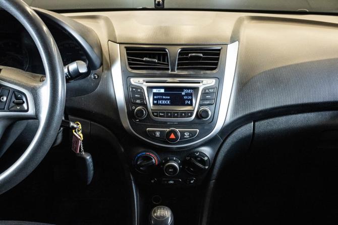 Hyundai Solaris I Рестайлинг с пробегом 2015 года, цена 789 000 рублей, 184036 км, седан, Автокод Объявления