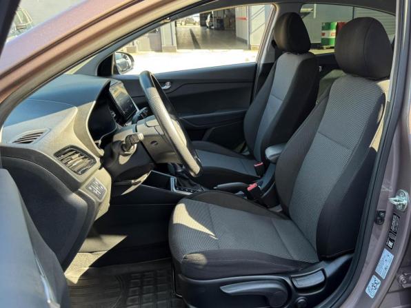 Hyundai Solaris II Рестайлинг с пробегом 2021 года, цена 1 649 000 рублей, 64779 км, седан, Автокод Объявления