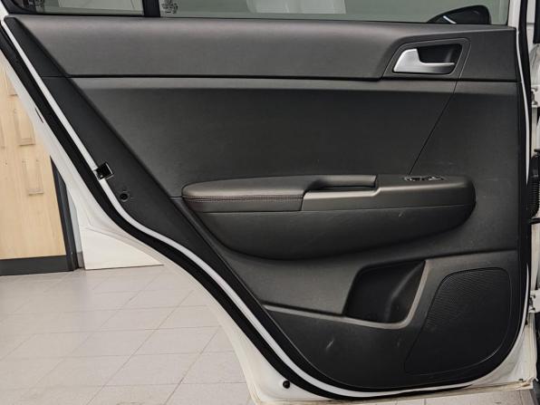 Kia Sportage IV Рестайлинг с пробегом 2021 года, цена 2 495 000 рублей, 112166 км, внедорожник, Автокод Объявления