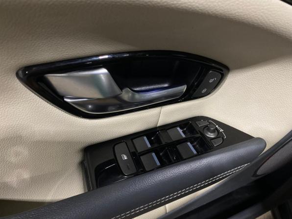 Land Rover Range Rover Evoque I Рестайлинг с пробегом 2016 года, цена 2 783 000 рублей, 70646 км, внедорожник, Автокод Объявления