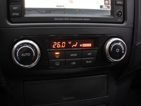 Mitsubishi Pajero IV Рестайлинг 1 с пробегом 2011 года, цена 1 949 000 рублей, 204000 км, внедорожник, Автокод Объявления