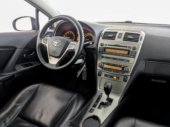 Toyota Avensis III с пробегом 2011 года, цена 1 080 000 рублей, 274205 км, седан, Автокод Объявления