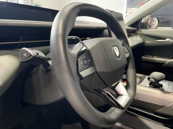 Changan Lamore с пробегом 2024 года, цена 1 947 000 рублей, 52381 км, седан, Автокод Объявления