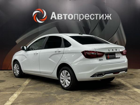 Lada (ВАЗ) Vesta I Рестайлинг (NG) с пробегом 2024 года, цена 1 210 000 рублей, 28500 км, седан, Автокод Объявления