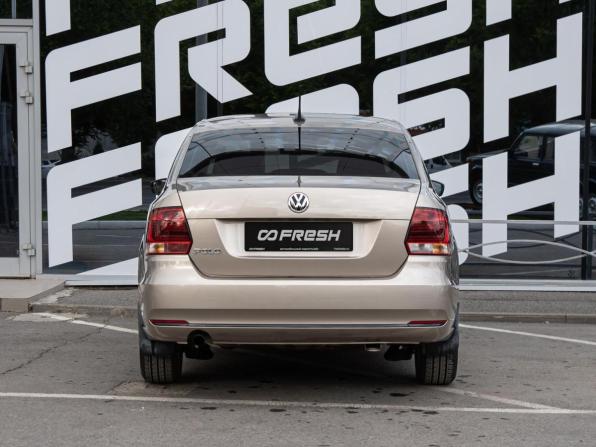 Volkswagen Polo V Рестайлинг с пробегом 2017 года, цена 1 159 000 рублей, 184174 км, седан, Автокод Объявления