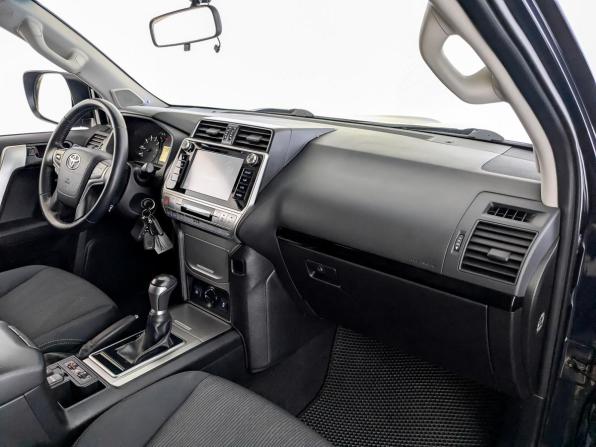 Toyota Land Cruiser Prado 150 Series Рестайлинг 2 с пробегом 2018 года, цена 4 655 000 рублей, 97640 км, внедорожник, Автокод Объявления