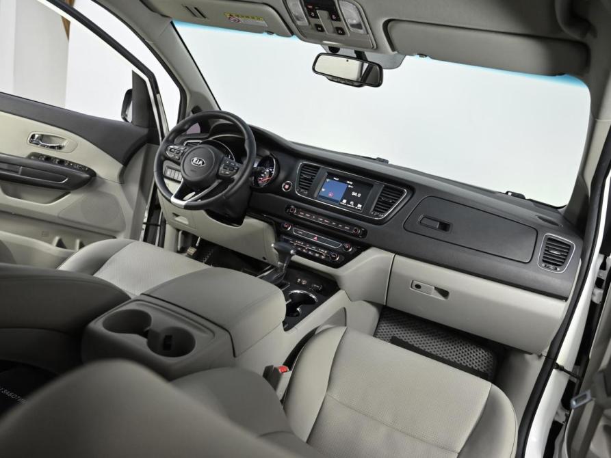 Kia Carnival III Москва  - изображение 10