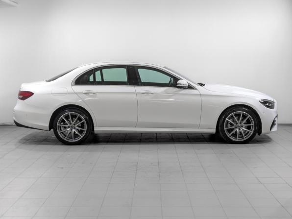 Mercedes-Benz E-Класс V (W213 S213 C238) Рестайлинг с пробегом 2022 года, цена 5 785 500 рублей, 38809 км, седан, Автокод Объявления