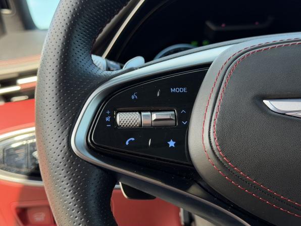 Genesis GV70 I с пробегом 2021 года, цена 6 300 000 рублей, 40054 км, внедорожник, Автокод Объявления
