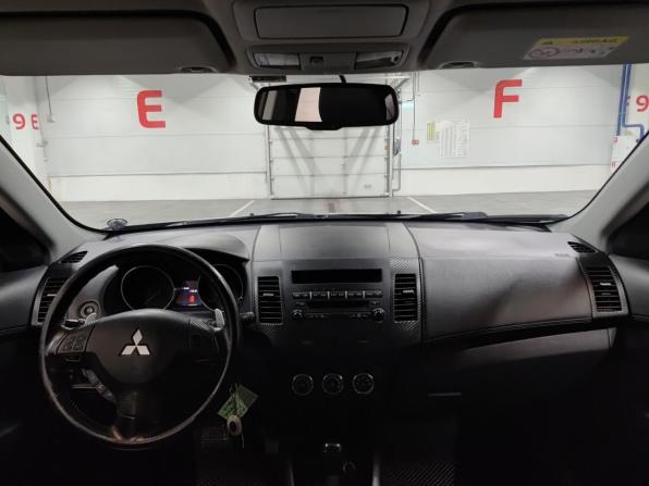 Mitsubishi Outlander II Рестайлинг с пробегом 2012 года, цена 1 099 000 рублей, 192471 км, внедорожник, Автокод Объявления