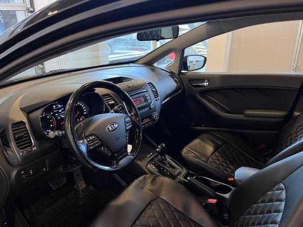 Kia Cerato III Рестайлинг (Classic) с пробегом 2018 года, цена 1 855 000 рублей, 89261 км, седан, Автокод Объявления