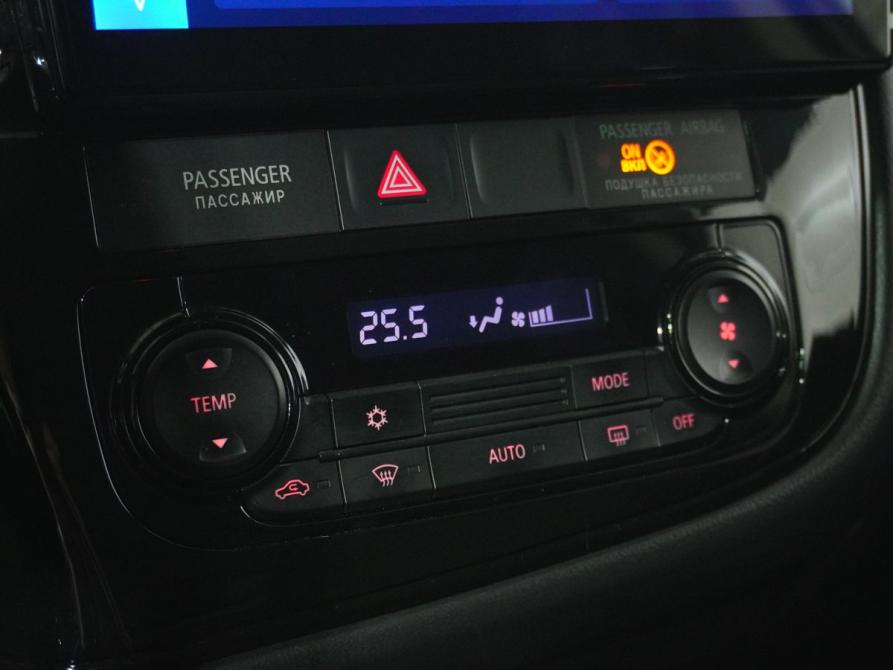 Mitsubishi Outlander III Рестайлинг 2 Вологда  - изображение 13