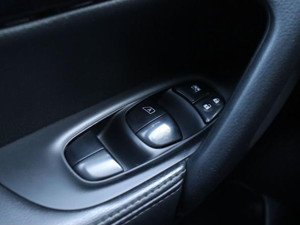 Nissan Qashqai II с пробегом 2017 года, цена 1 280 000 рублей, 185683 км, внедорожник, Автокод Объявления