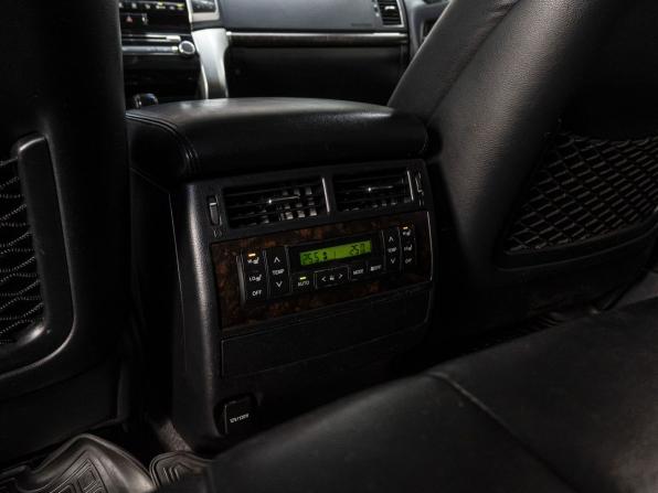 Toyota Land Cruiser 200 Series Рестайлинг 1 с пробегом 2012 года, цена 3 459 000 рублей, 312045 км, внедорожник, Автокод Объявления