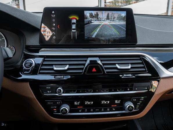 BMW 5 серии VII (G30/G31/G38) с пробегом 2017 года, цена 2 922 000 рублей, 210084 км, седан, Автокод Объявления