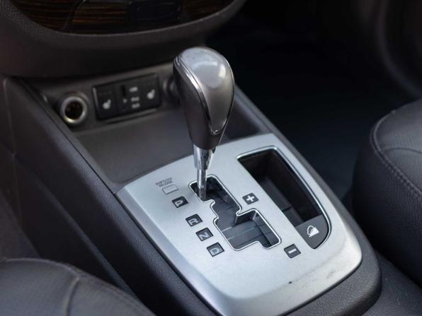 Hyundai Santa Fe II Рестайлинг с пробегом 2012 года, цена 1 500 000 рублей, 253401 км, внедорожник, Автокод Объявления