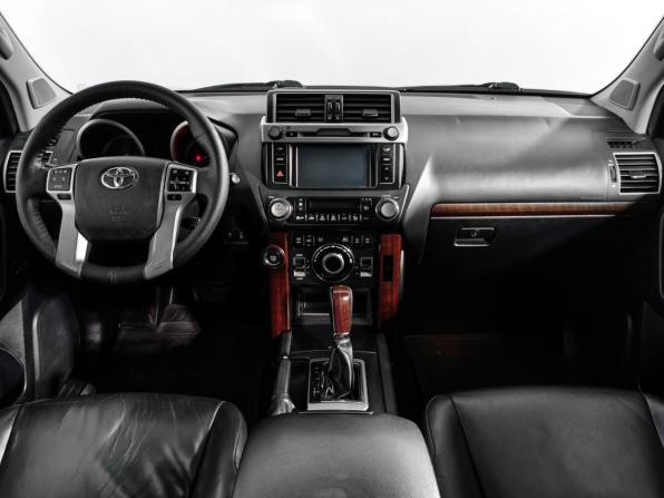 Toyota Land Cruiser Prado 150 Series Рестайлинг 1 с пробегом 2015 года, цена 2 990 000 рублей, 282768 км, внедорожник, Автокод Объявления