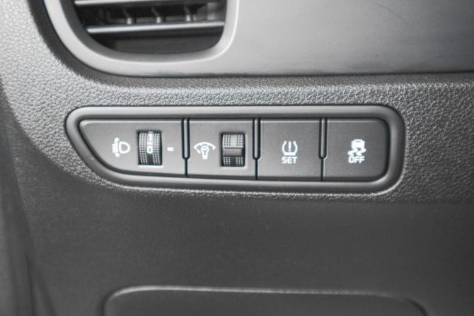 Kia Rio IV с пробегом 2019 года, цена 1 359 000 рублей, 106000 км, седан, Автокод Объявления