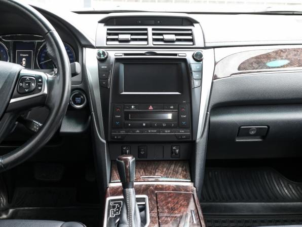 Toyota Camry VII (XV50) Рестайлинг с пробегом 2017 года, цена 2 298 000 рублей, 133244 км, седан, Автокод Объявления