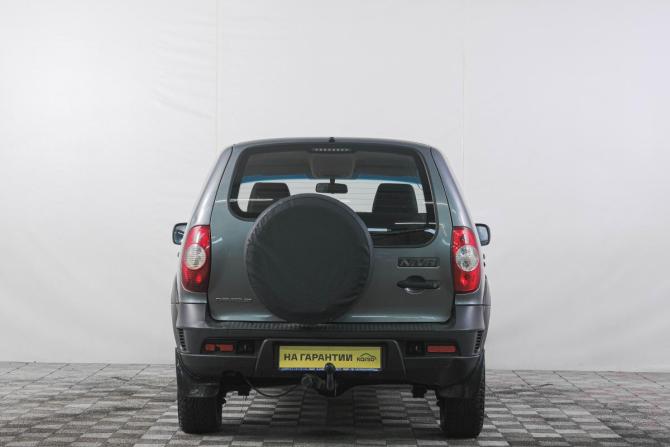 Chevrolet Niva I Рестайлинг с пробегом 2017 года, цена 799 000 рублей, 146800 км, внедорожник, Автокод Объявления