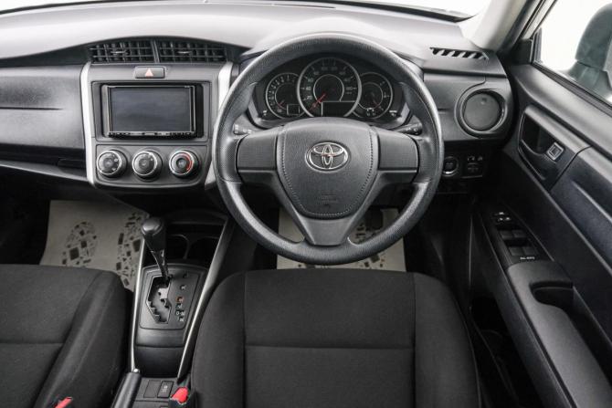 Toyota Corolla XI (E160 E170) Рестайлинг 2 с пробегом 2020 года, цена 1 459 000 рублей, 72684 км, универсал, Автокод Объявления