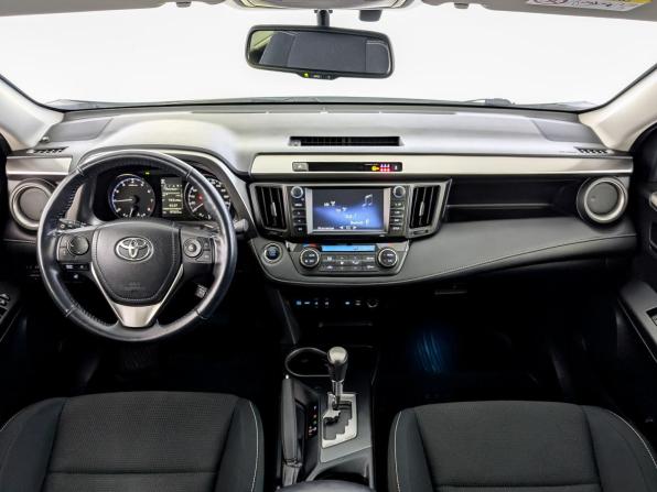 Toyota RAV4 IV (XA40) Рестайлинг с пробегом 2018 года, цена 2 350 000 рублей, 97521 км, внедорожник, Автокод Объявления