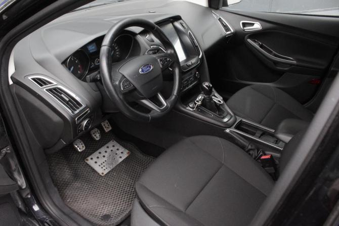 Ford Focus III Рестайлинг с пробегом 2019 года, цена 1 420 000 рублей, 140513 км, седан, Автокод Объявления