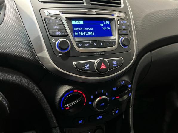 Hyundai Solaris I Рестайлинг с пробегом 2015 года, цена 1 099 000 рублей, 40458 км, седан, Автокод Объявления