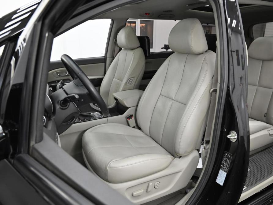 Kia Carnival III Москва  - изображение 14