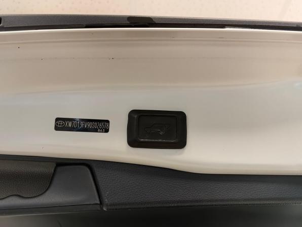 Toyota RAV4 V (XA50) с пробегом 2021 года, цена 4 250 000 рублей, 66000 км, внедорожник, Автокод Объявления