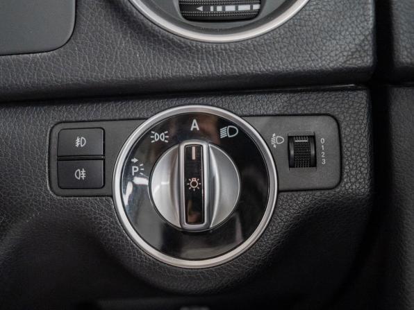 Mercedes-Benz C-Класс III (W204) Рестайлинг с пробегом 2011 года, цена 1 400 000 рублей, 81900 км, седан, Автокод Объявления